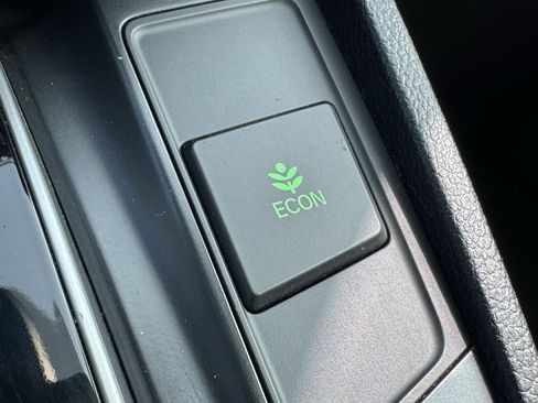 Used 2019 Honda CR-V EX image 32