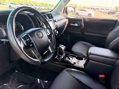Used 2017 Toyota 4Runner TRD Pro AWD/4WD image 15