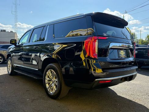 Used 2021 GMC Yukon XL SLT w/ SLT Premium Package image 4