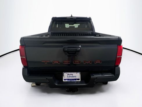 Used 2025 Toyota Tacoma TRD Off-Road AWD/4WD image 6