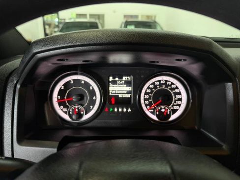 Used 2024 RAM 1500 Warlock AWD/4WD image 13