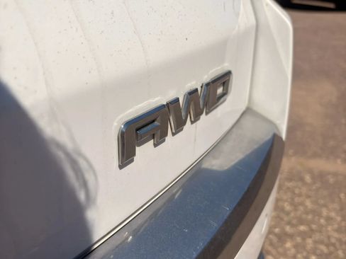 Used 2016 GMC Acadia SLT AWD/4WD image 41