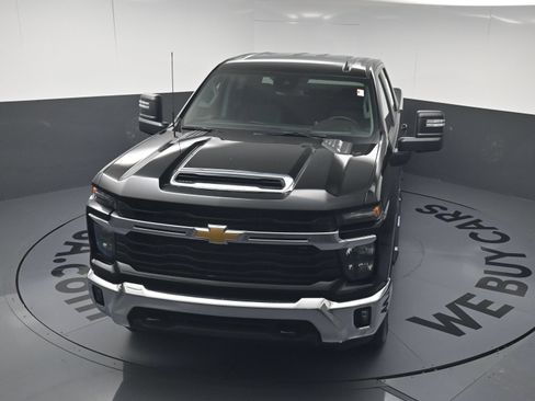 Used 2025 Chevrolet Silverado 2500 LT w/ Convenience Package AWD/4WD image 31