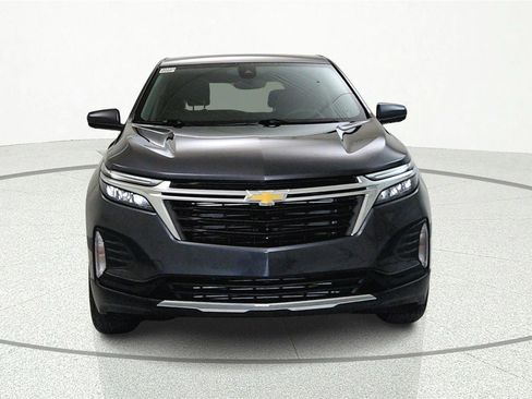 Used 2023 Chevrolet Equinox LT FWD image 2
