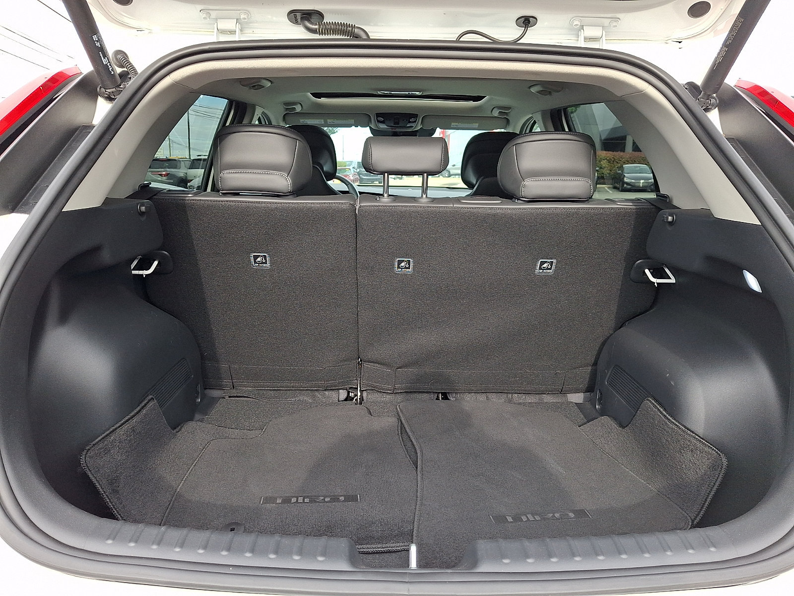 Used 2023 Kia Niro Wave w/ Wave Preserve Package FWD image 30