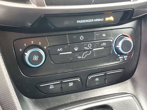 Used 2022 Ford Transit Connect XLT image 35