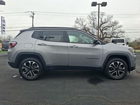 Certified 2022 Jeep Compass Limited AWD/4WD image 7