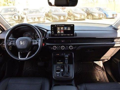 Used 2025 Honda CR-V EX-L image 8