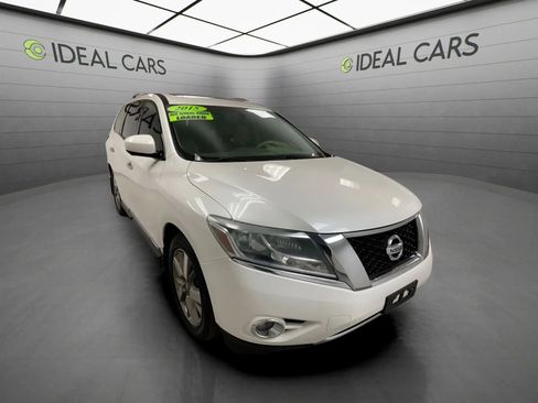 Used 2015 Nissan Pathfinder Platinum w/ Family Entertainment Package AWD/4WD image 3