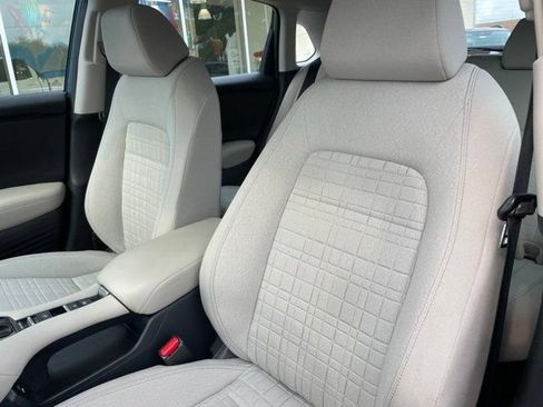 Used 2024 Honda HR-V LX image 8