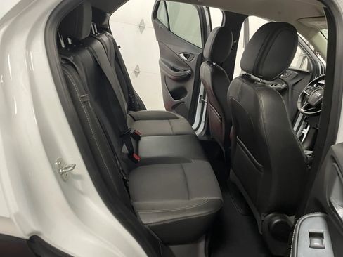 Used 2024 Buick Encore GX Preferred FWD image 39