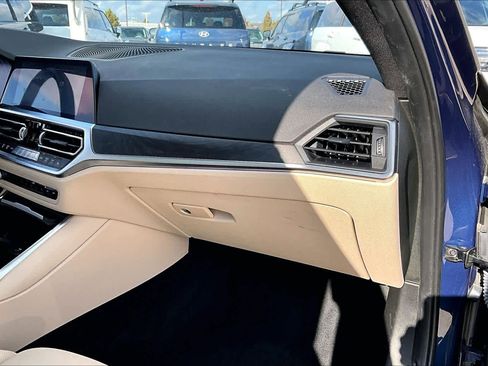 Used 2021 BMW 330i Sedan w/ Premium Package image 32