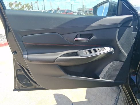 New 2026 Nissan Sentra SR w/ Floor Mat Package FWD image 23