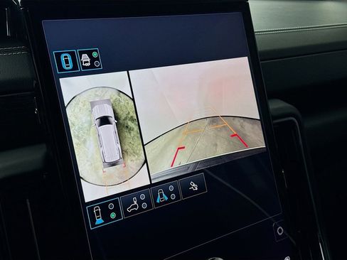 Used 2025 GMC Yukon AT4 Ultimate image 15