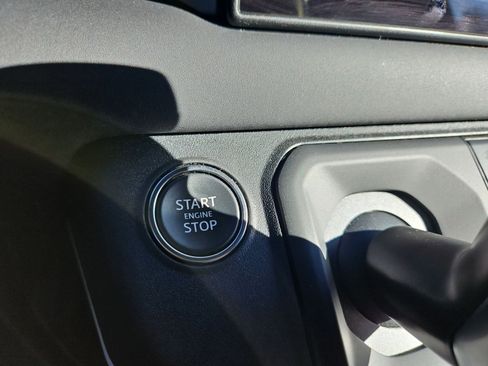 Used 2025 Land Rover Defender 110 S image 29