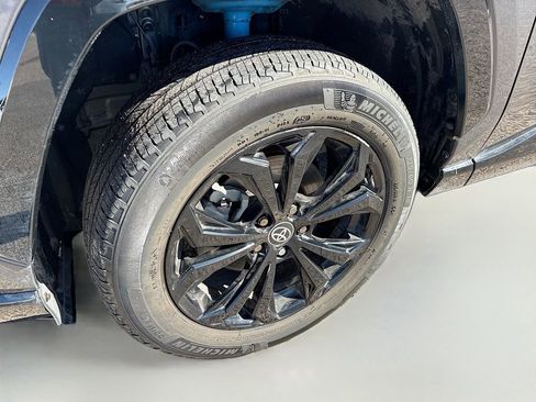 Used 2023 Toyota RAV4 SE image 28