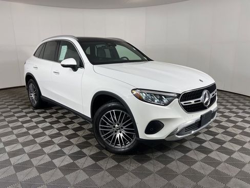 Certified 2024 Mercedes-Benz GLC 300 4MATIC image 44