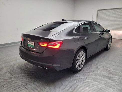 Used 2018 Chevrolet Malibu Premier w/ Premier Sun and Wheel Package FWD image 9