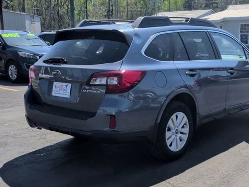 Used 2015 Subaru Outback 2.5i Premium image 8