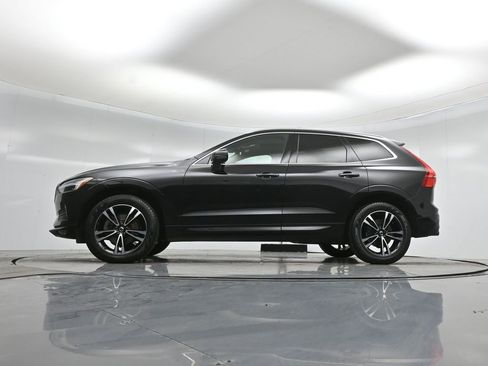 Used 2021 Volvo XC60 T5 Momentum w/ Premium Package image 52