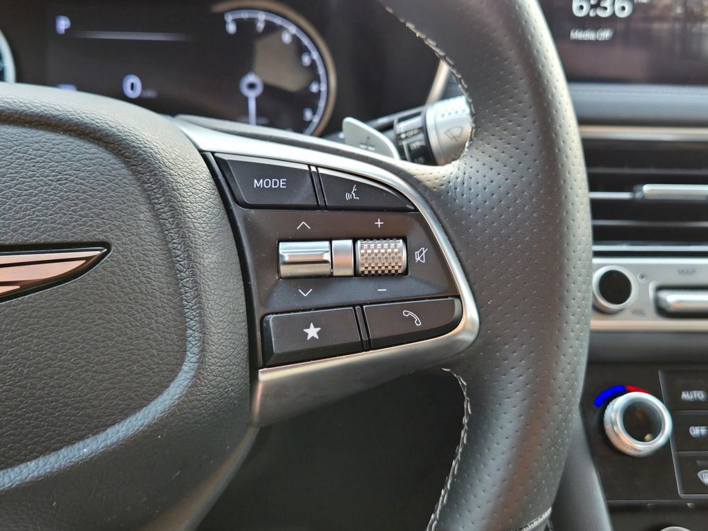 Used 2026 Genesis G70 2.5T AWD/4WD image 28