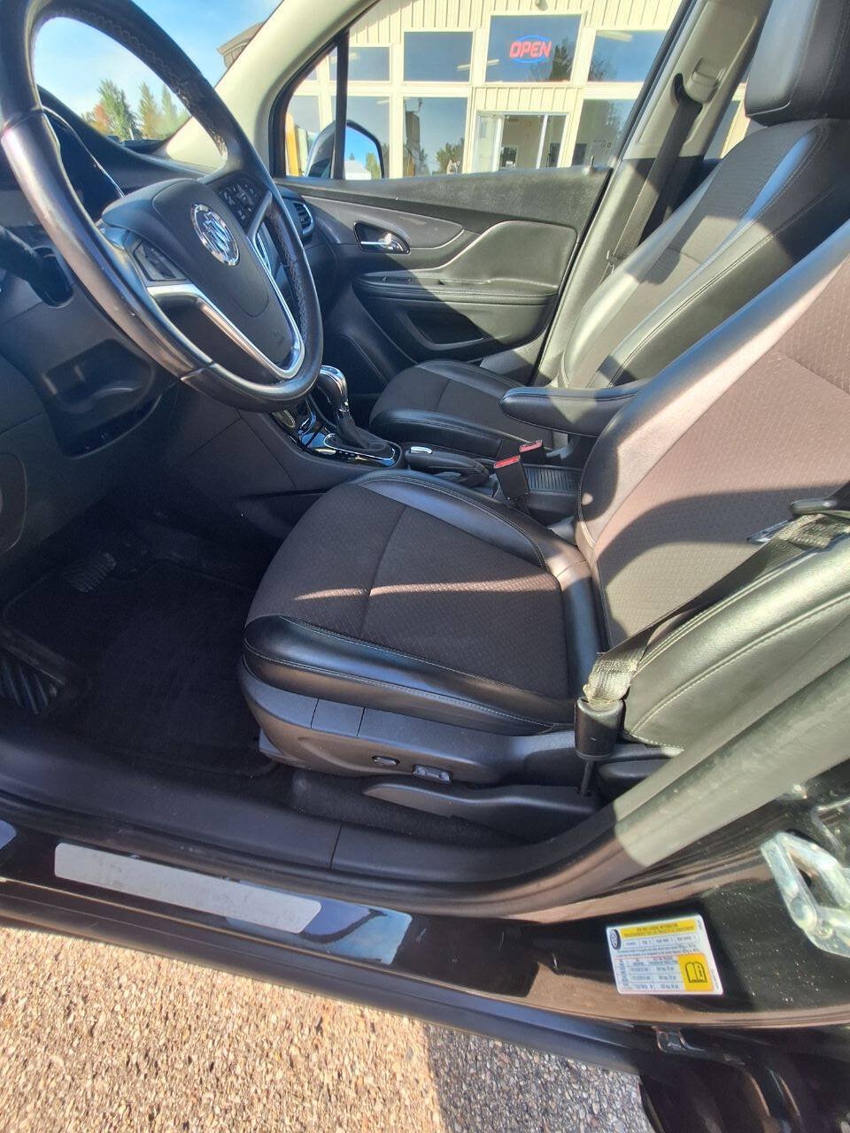 Used 2019 Buick Encore Preferred AWD/4WD image 12