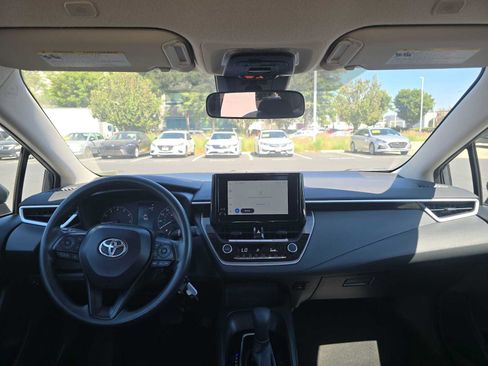 Certified 2025 Toyota Corolla LE FWD image 18