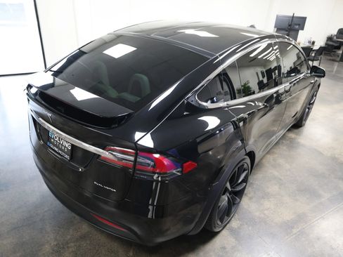 Used 2020 Tesla Model X image 11