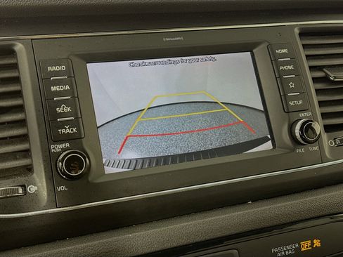 Used 2019 Kia Sedona EX image 13