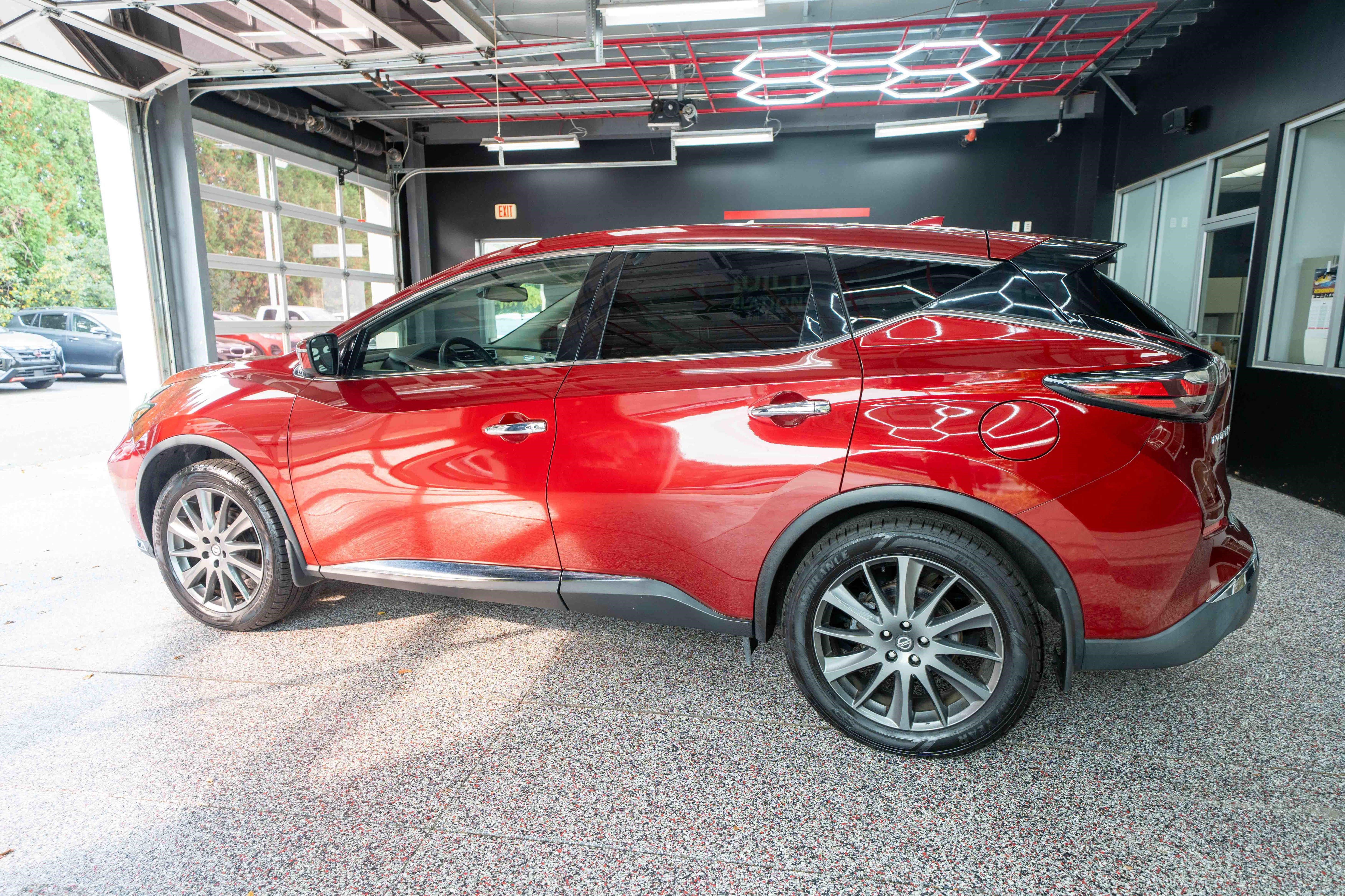 Used 2021 Nissan Murano SV w/ SV Special Edition Package AWD/4WD image 2