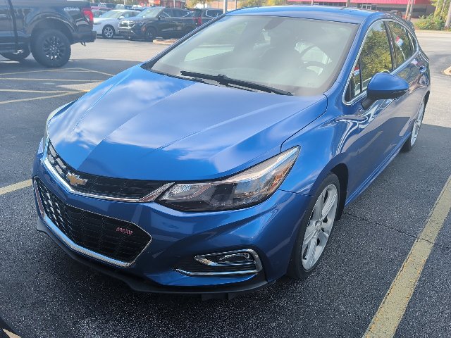 Used 2017 Chevrolet Cruze Premier FWD image 9