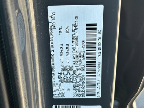 Used 2025 Toyota Tacoma TRD Sport AWD/4WD image 29