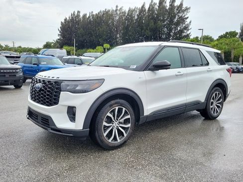 New 2026 Ford Explorer ST-Line w/ Premium Package RWD image 4