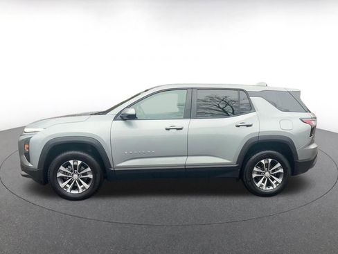 Used 2025 Chevrolet Equinox LT image 9