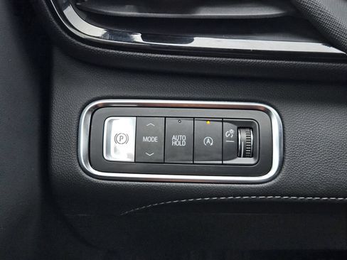 Certified 2026 Buick Enclave Preferred FWD image 24
