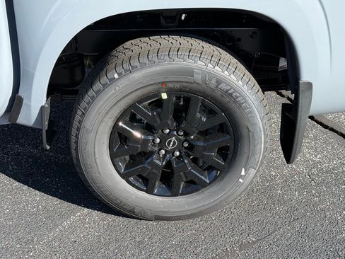 New 2026 Nissan Frontier SV w/ SV Convenience Package image 10