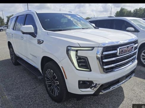 Used 2025 GMC Yukon Elevation RWD image 3