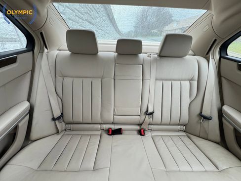 Used 2015 Mercedes-Benz E 350 4MATIC Sedan w/ Premium 1 Package image 43