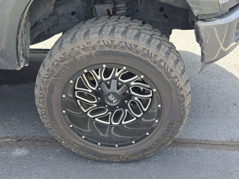 Used 2016 Ford F150 XLT w/ Equipment Group 302A Luxury image 12