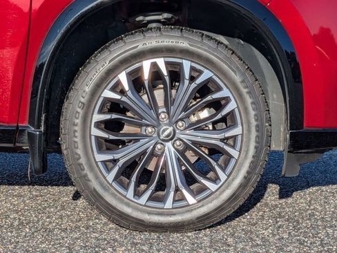 Certified 2024 Nissan Rogue Platinum w/ Platinum Premium Package image 12