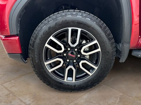 Certified 2024 GMC Sierra 1500 AT4 w/ Technology Package AWD/4WD image 31