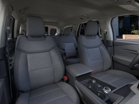 New 2026 Ford Explorer Active RWD image 10