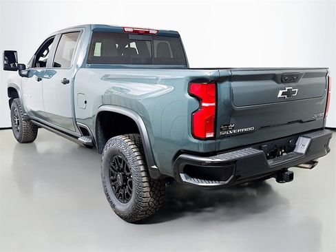 Certified 2025 Chevrolet Silverado 2500 ZR2 w/ Technology Package image 6