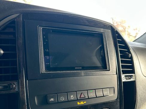 Used 2018 Mercedes-Benz Metris Passenger image 20