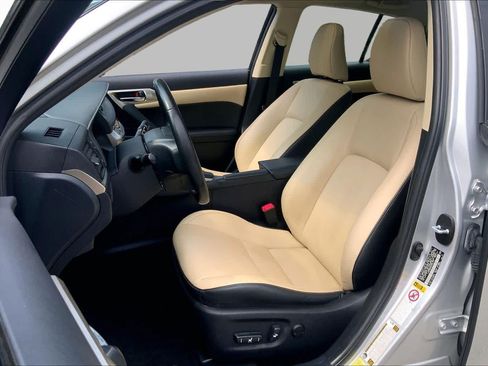 Used 2014 Lexus CT 200h FWD image 8