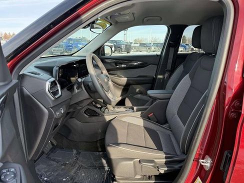 Used 2025 Chevrolet TrailBlazer LT image 10