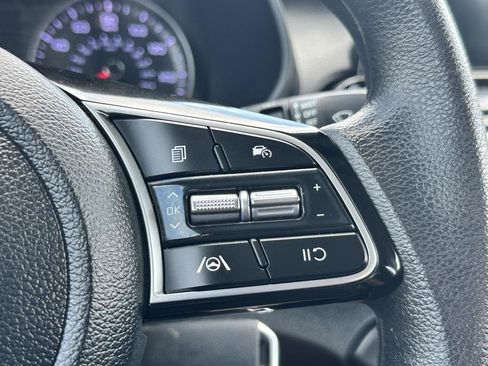 Used 2024 Kia Forte LXS image 19