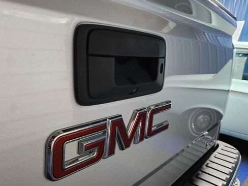 Used 2018 GMC Sierra 1500 SLT image 64