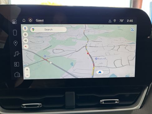 New 2026 Chevrolet Equinox LT w/ Convenience Package II FWD image 23