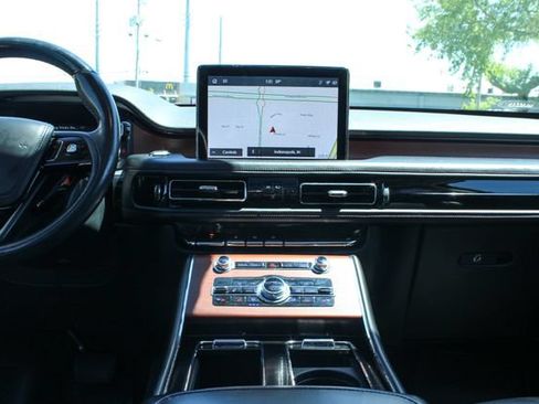 Used 2020 Lincoln Aviator Reserve w/ Equipment Group 201A AWD/4WD image 17